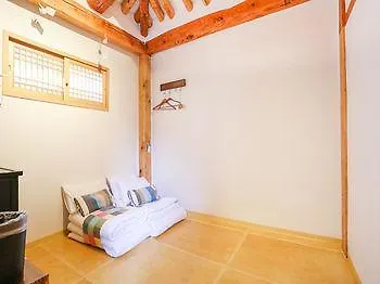 Dalzip Bukchon Hanok Guesthouse Seoul