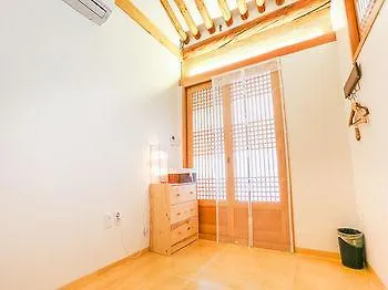 فندق Dalzip Bukchon Hanok Guesthouse Seoul