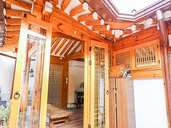 סיאול Dalzip Bukchon Hanok Guesthouse קוריאה הדרומית