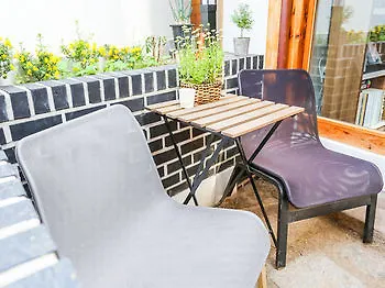 סיאול Dalzip Bukchon Hanok Guesthouse מלון